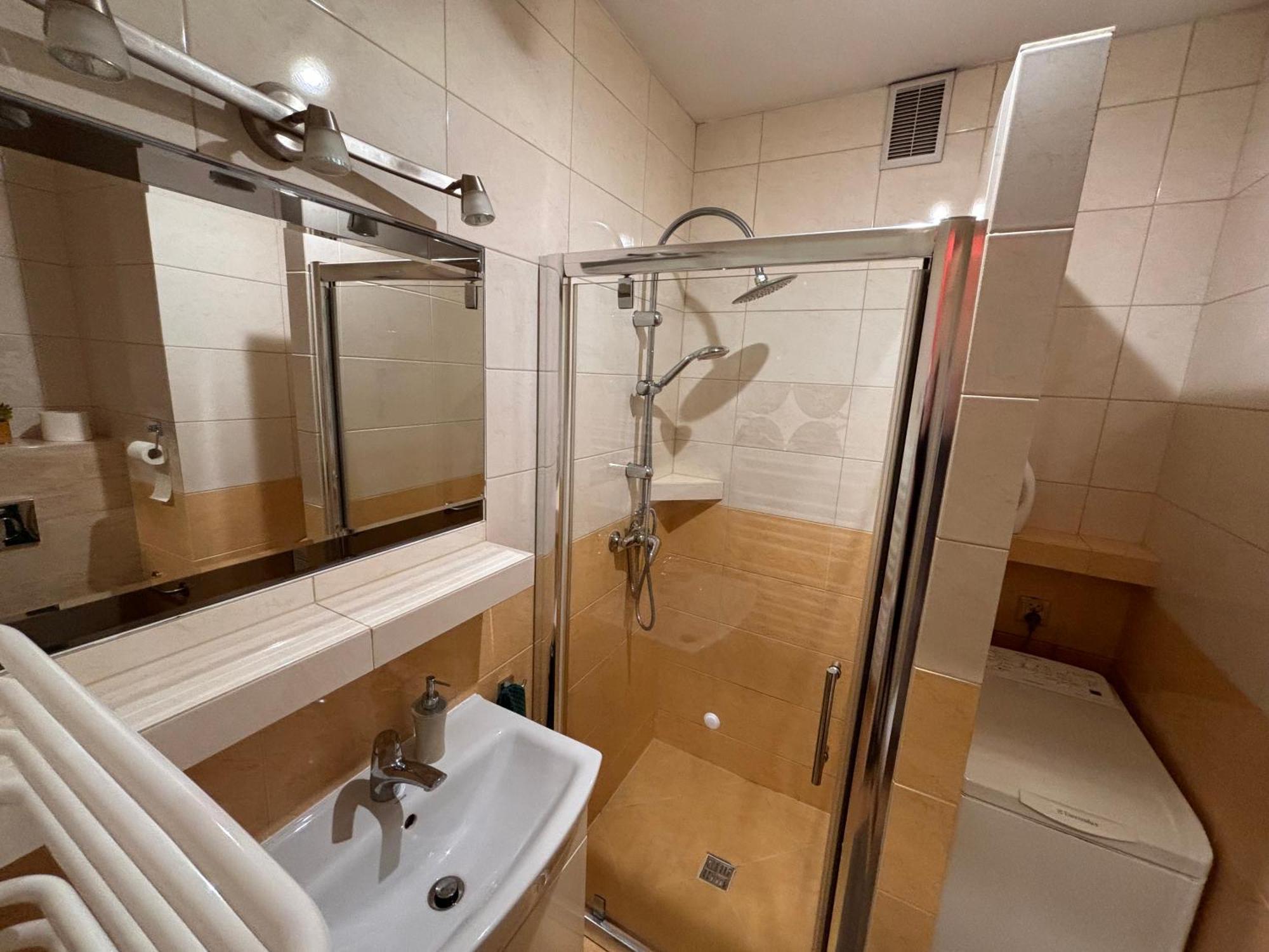 Zacisze 1 Apartment *